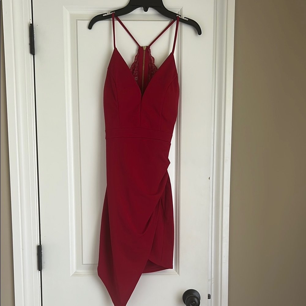 Elegant Red Sleeveless Dress